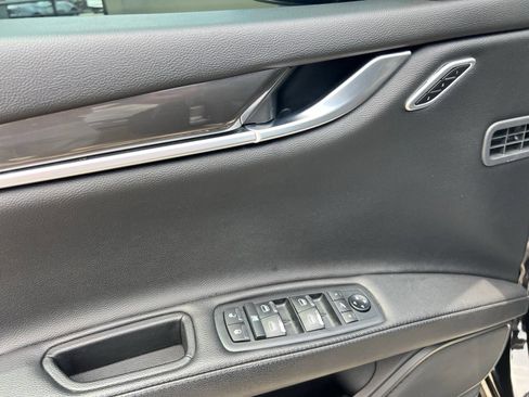 Used 2019 Maserati Ghibli RWD image 27