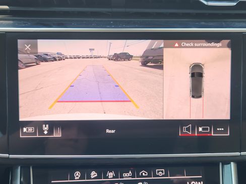 Used 2019 Audi Q8 Premium Plus AWD/4WD image 18