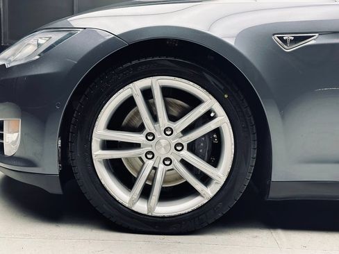 Used 2015 Tesla Model S 85D AWD/4WD image 39