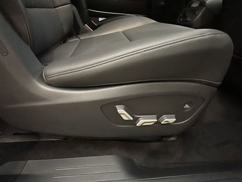 New 2026 Hyundai Ioniq 9 Calligraphy image 18