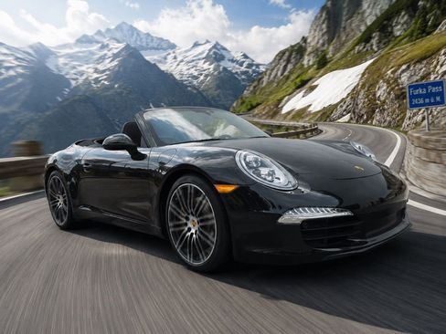 Used 2016 Porsche 911 Carrera Black Edition RWD image 1