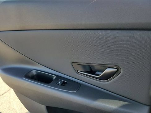 New 2026 Hyundai Elantra SEL Sport FWD image 23