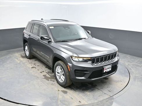 New 2026 Jeep Grand Cherokee Laredo AWD/4WD image 29