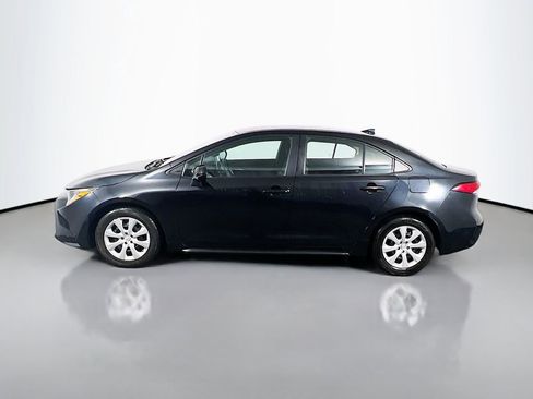 Used 2021 Toyota Corolla LE FWD image 8