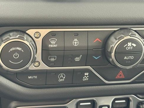 New 2026 Jeep Wrangler Unlimited Rubicon AWD/4WD image 20