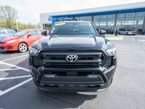 Used 2024 Toyota Tacoma SR5 image 2