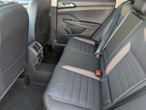 Used 2023 Volkswagen Taos SEL image 28