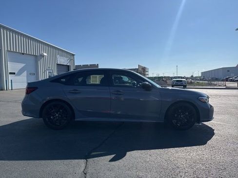 Used 2025 Honda Civic Sport image 7