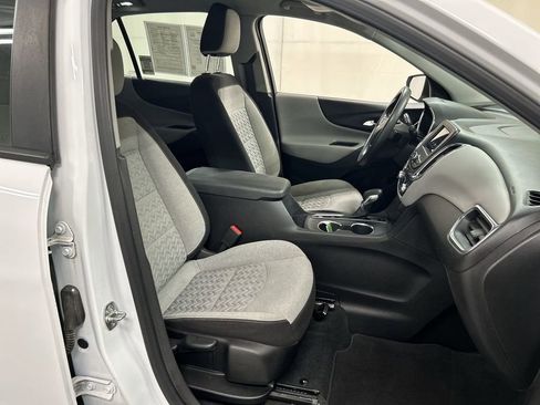 Used 2022 Chevrolet Equinox LS image 22