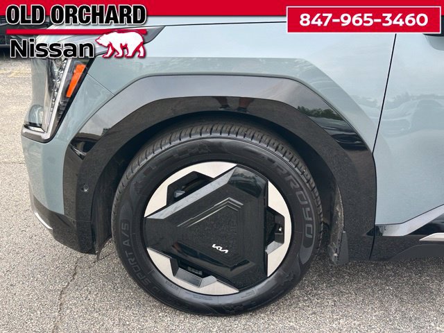 Used 2024 Kia EV9 Land AWD/4WD image 9
