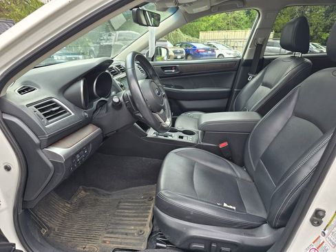 Used 2019 Subaru Outback 3.6R Limited w/ Popular Package #2 AWD/4WD image 8
