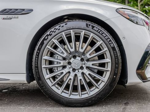 Used 2026 Mercedes-Benz E 53 AMG e 4MATIC Sedan image 28