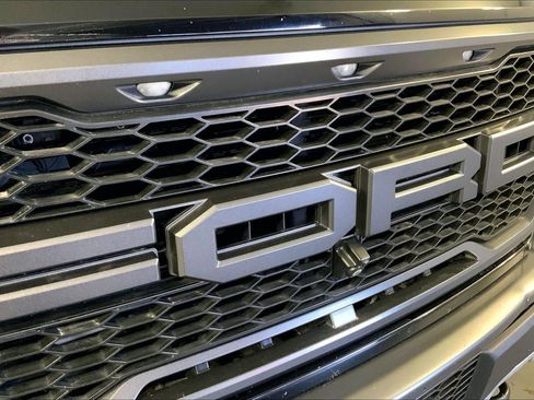 Used 2018 Ford F150 Raptor w/ Equipment Group 802A Luxury AWD/4WD image 29