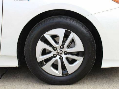 Used 2016 Toyota Prius Two FWD image 36