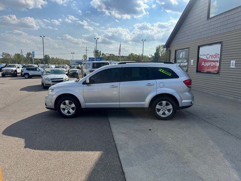 Used 2012 Dodge Journey SXT image 8