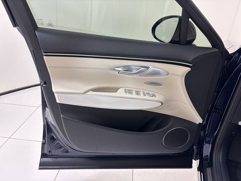 New 2026 Genesis GV70 2.5T Advanced AWD/4WD image 19