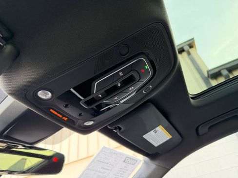 Used 2024 Audi Q5 e Premium Plus w/ Premium Plus Package image 16