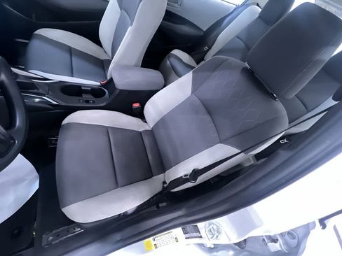 Used 2024 Toyota Corolla LE w/ LE Convenience Package image 14