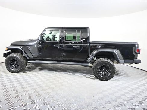 Used 2026 Jeep Gladiator Sport AWD/4WD image 3