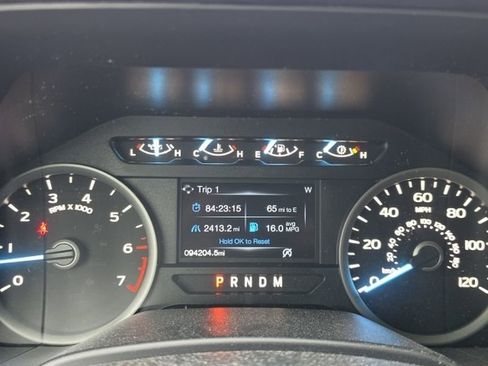 Used 2019 Ford F150 XLT w/ Equipment Group 302A Luxury AWD/4WD image 19