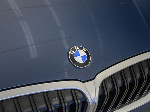 Used 2023 BMW 330i Sedan w/ Driving Assistance Package RWD image 7