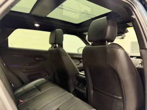 Used 2025 Land Rover Range Rover Evoque S image 34
