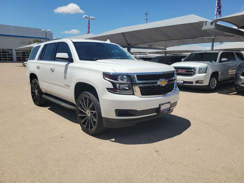 Used 2017 Chevrolet Tahoe LT AWD/4WD image 2