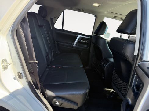 Used 2024 Toyota 4Runner Limited AWD/4WD image 18