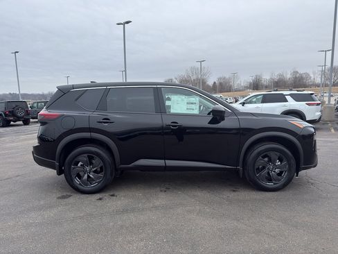 New 2026 Nissan Rogue SV image 4