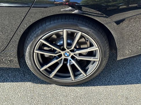 Used 2020 BMW 330i Sedan w/ Driving Assistance Package image 19