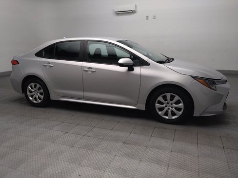 Used 2022 Toyota Corolla LE FWD image 11