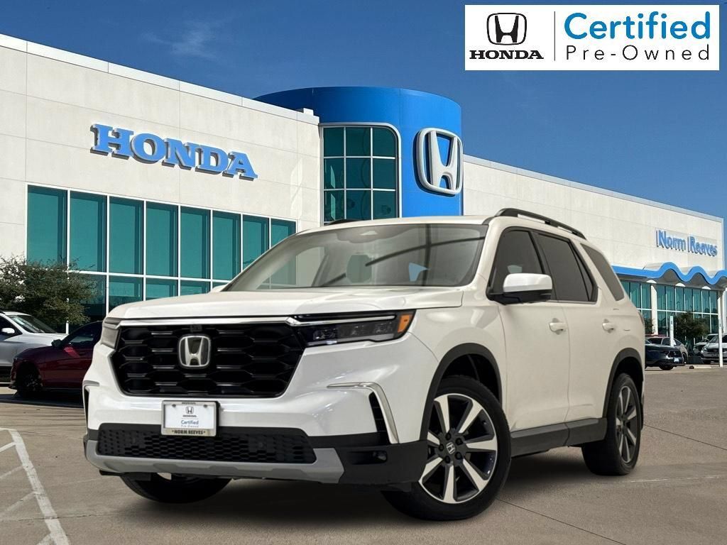 Used 2025 Honda Pilot Elite image 1