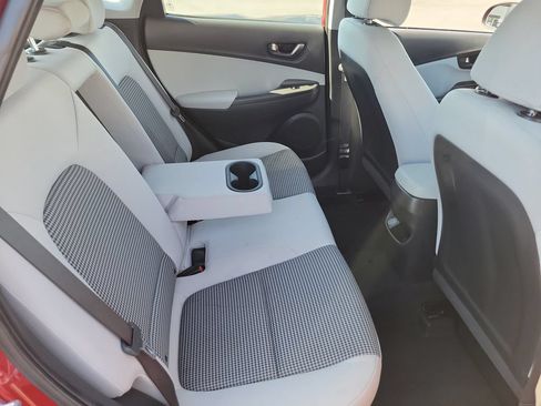 Used 2023 Hyundai Kona SE AWD/4WD image 21