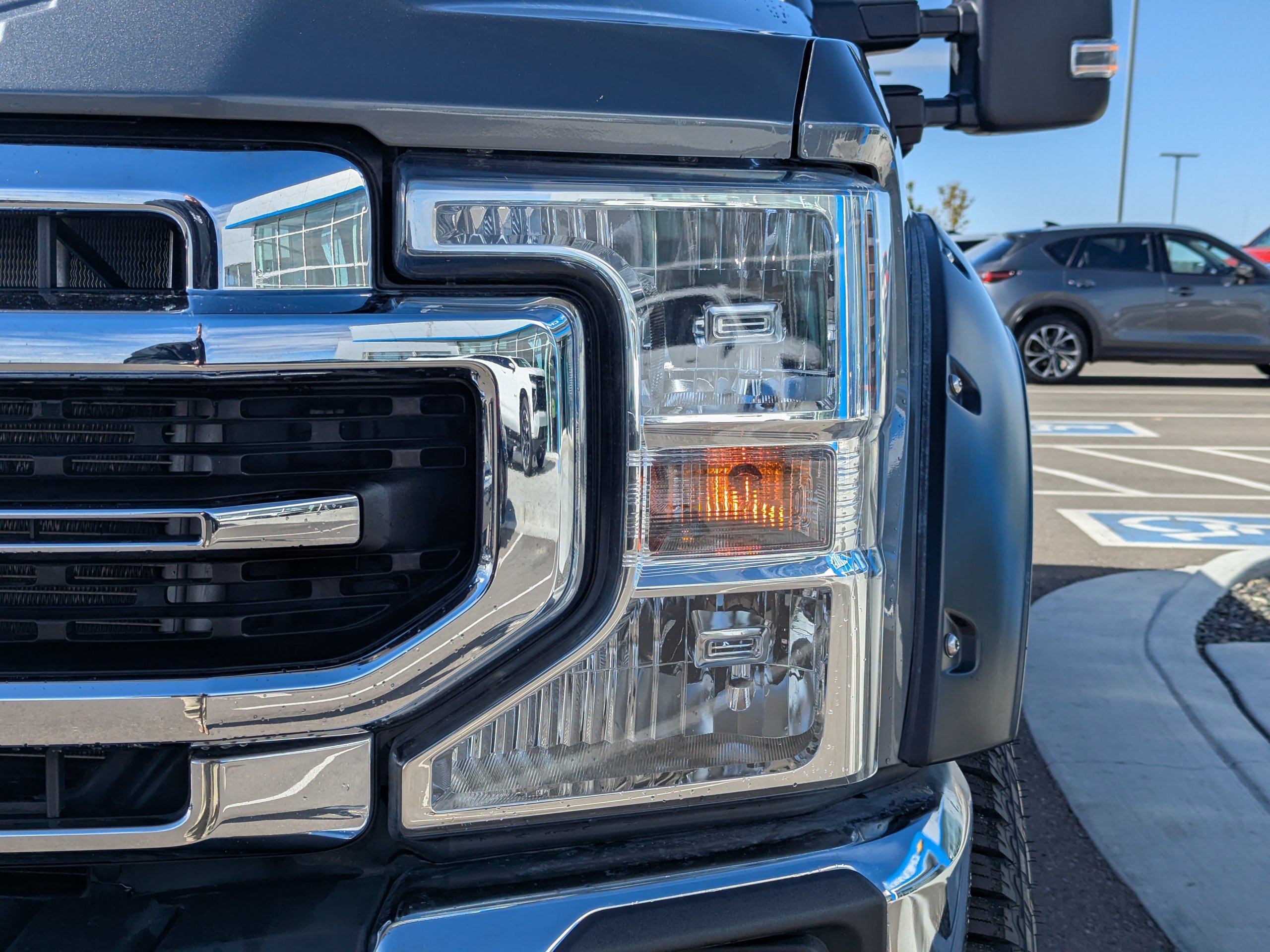 Used 2022 Ford F250 Lariat w/ Lariat Ultimate Package AWD/4WD image 46