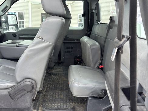 Used 2015 Ford F250 XL w/ XL Value Package image 10