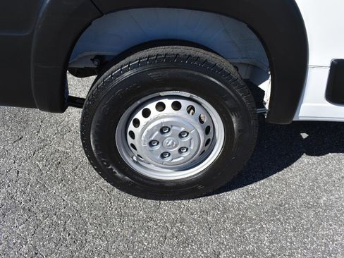 Used 2025 RAM ProMaster 2500 w/ Convenience Group FWD image 33
