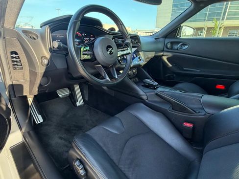 Used 2023 Nissan Z w/ Floor Mat Package (L93) RWD image 27