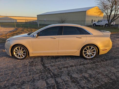 Used 2016 Lincoln MKZ w/ Equipment Group 300A Reserve image 2