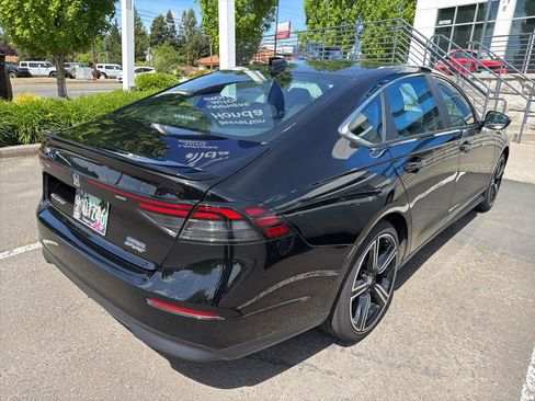 Used 2024 Honda Accord Sport image 4