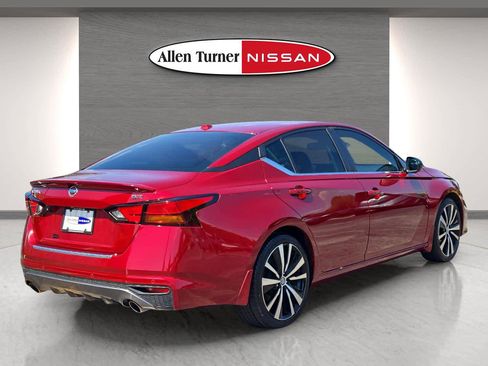 Used 2021 Nissan Altima 2.5 SR image 6