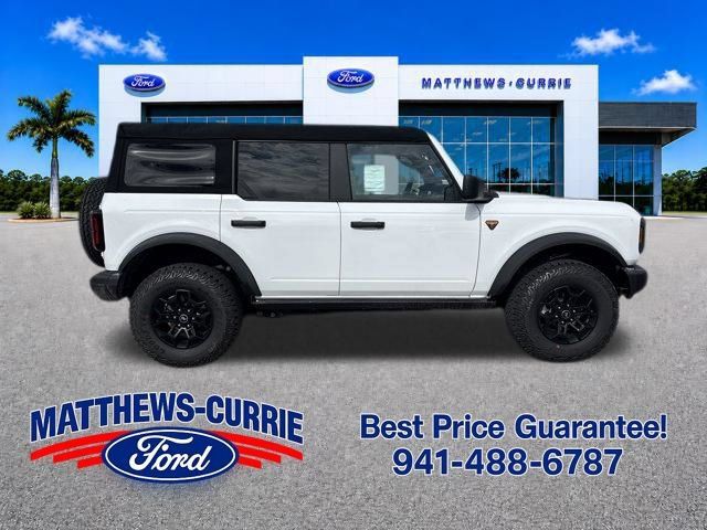 New 2026 Ford Bronco Badlands AWD/4WD image 3