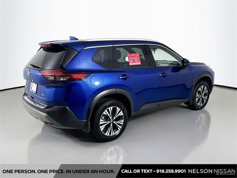 Certified 2021 Nissan Rogue SV w/ Premium Package image 5