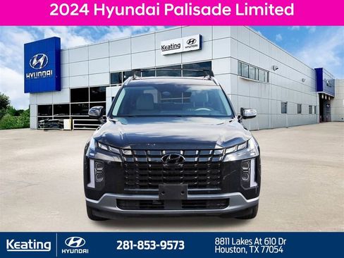 Used 2024 Hyundai Palisade Limited image 2