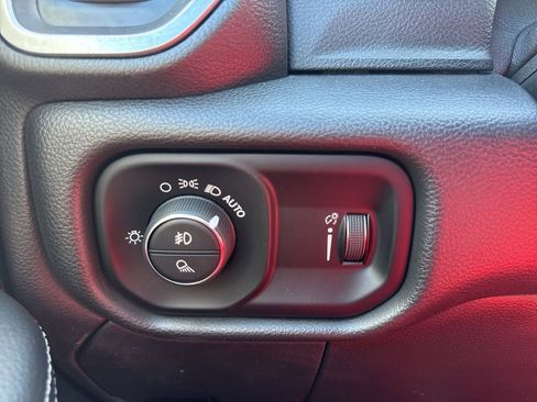 Used 2022 RAM 2500 Big Horn w/ Snow Chief Group AWD/4WD image 10