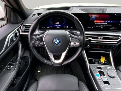 Used 2023 BMW i4 eDrive40 w/ Premium Package RWD image 5