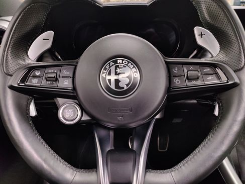 Used 2025 Alfa Romeo Tonale w/ Premium Package AWD/4WD image 34