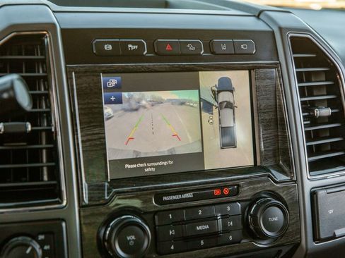 Used 2020 Ford F250 XLT w/ Tremor Off-Road Package image 16