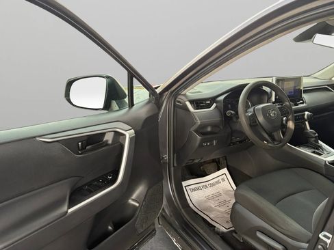 Used 2023 Toyota RAV4 LE image 9