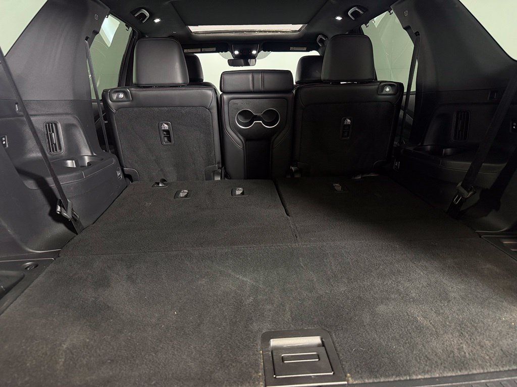 Used 2025 Honda Pilot Black Edition image 33