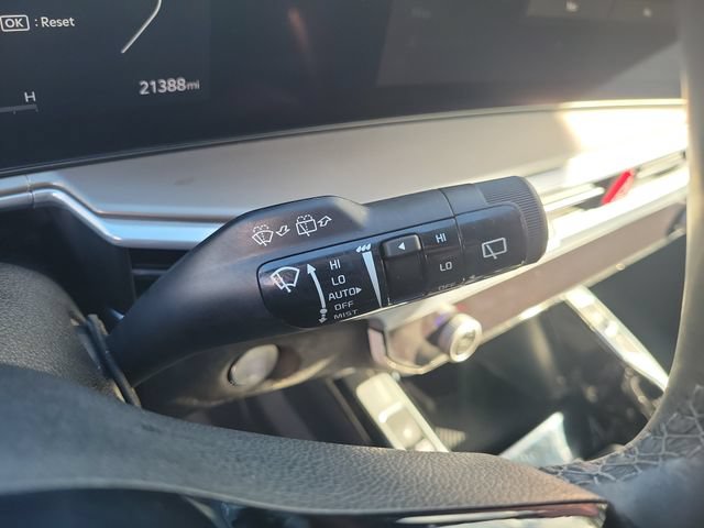 Used 2024 Kia Sorento SX FWD image 28